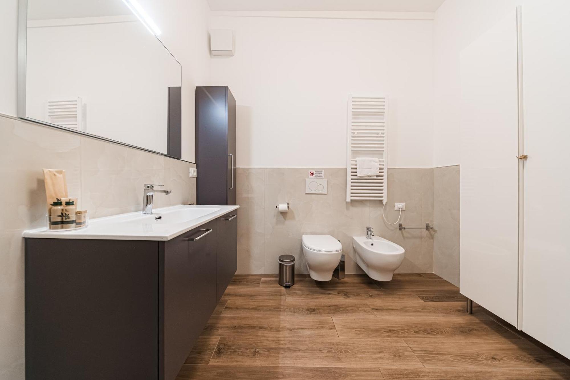 New - Venturini Suites In Bologna Centre Luaran gambar